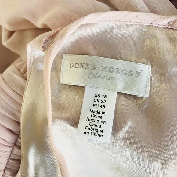 New Donna Morgan Skye Ruffles Cutaway Halter Pink Gown Women's Size 18 - Picture 14 of 16